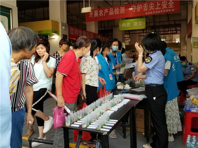 抽檢與送檢雙管齊下，筑牢佳節(jié)食品安全防線——遂溪縣市場(chǎng)監(jiān)督管理局開(kāi)展專項(xiàng)監(jiān)督檢查活動(dòng)